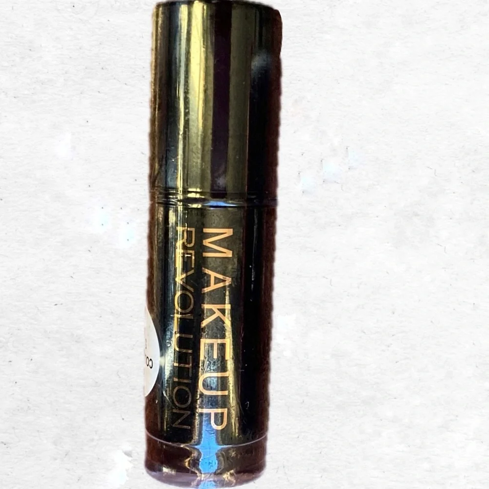 Makeup Revolution 100% Vamp Lipstick NWT